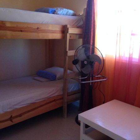 פונטה קאנה White Sands Hostel מראה חיצוני תמונה